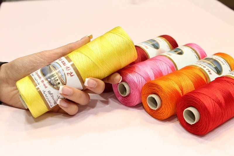 تصویر 1 از نخ پلی استر ورتکس با ویژگی‌ های ضد حساسیت برای استفاده در لباس