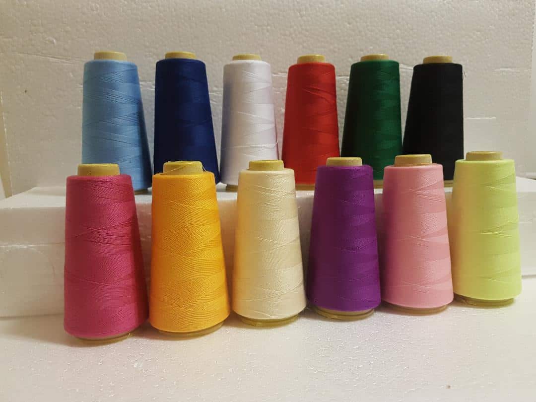تصویر 2 از نخ پلی استر ویسکوز رنگی مناسب برای تولید لباس‌ های تابستانی