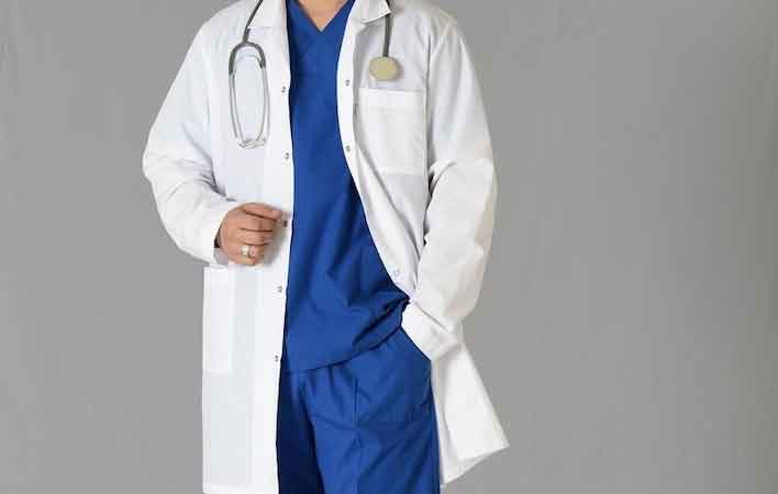 تصویر 4 از البسه پزشکی تیپومد با دوخت صنعتی مقاوم