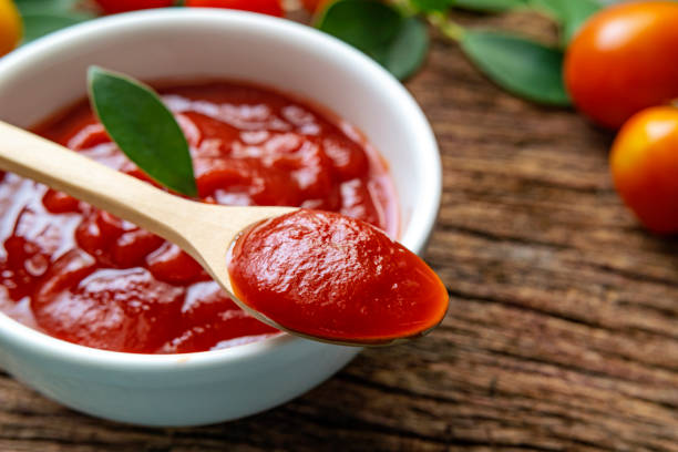 تصویر 3 از رب گوجه‌ فرنگی اویلا تولید شده از گوجه های تازه و رسیده