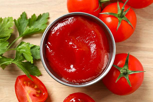 تصویر 5 از رب گوجه‌ فرنگی خوشبخت با طعم و رنگ طبیعی مناسب پخت ماکارانی