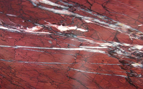 تصویر 3 از سنگ مرمریت قرمز سنندج شهرت در زیبایی و رنگ