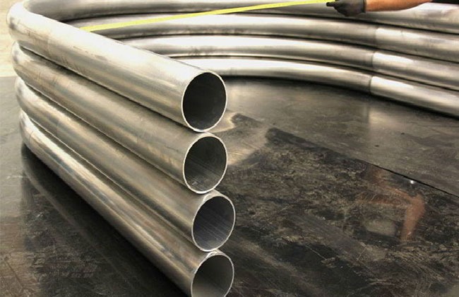 تصویر 2 از لوله گالوانیزه سنگین ساوه با دوام طولانی و نصب مطمئن