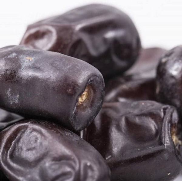 خرما مضافتی درجه دو با فرآوری تمیز صنعتی