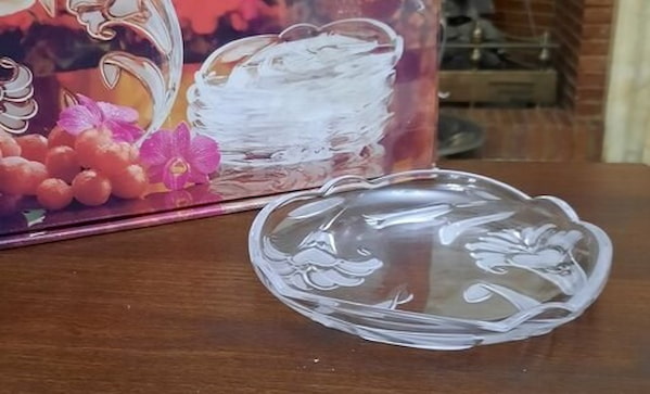 تصویر 3 از پیش دستی بلور سوگا مناسب دکور میز شام و مهمانی های ویژه