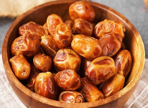 خرما زاهدی قصب دارای دانه تمیز طبیعی