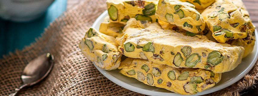 تصویر 4 از گز آردی زعفرانی تازه با طعم اصیل و عطر دلنشین