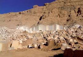 تصویر 4 از سنگ مرمریت خور و بیابانک ابعاد بزرگ ویژه مسیر های عبوری و فضا های باز