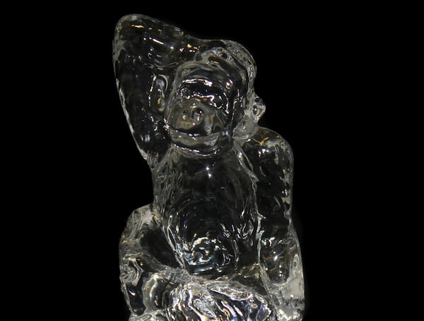 تصویر 3 از مجسمه بلوری درجه یک مقاوم با طراحی مدرن