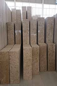 تصویر 2 از سنگ مرمریت پله پر طاووسی با بافت برجسته و رنگ چشم‌ نواز ویژه راه‌ پله‌