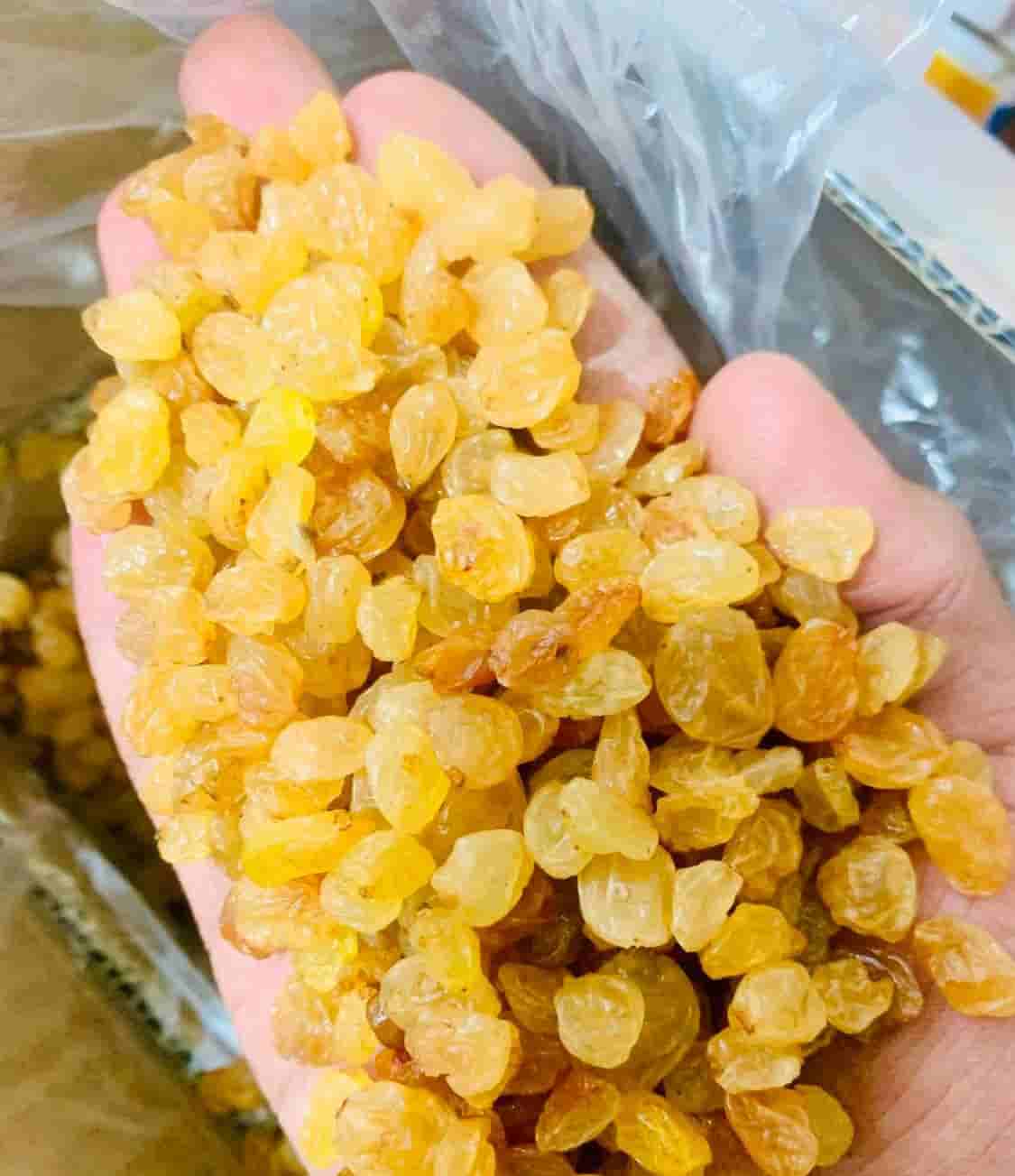 تصویر 1 از کشمش زرد دانه دار تازه و خوش‌طعم