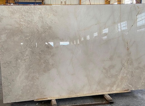 تصویر 4 از سنگ مرمریت سفید سبزوار ویژه قطعات تزئینی و نما های ظریف