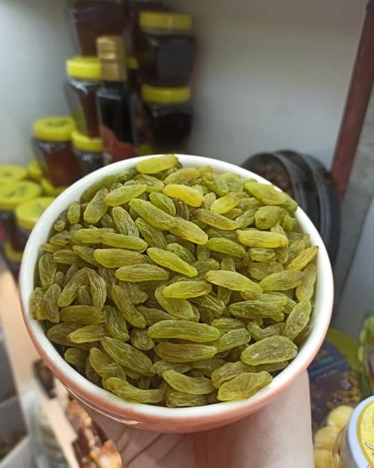 تصویر 2 از کشمش سبز طلایی مناسب استفاده روزمره