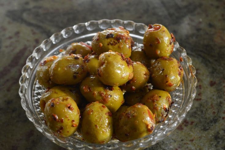 زیتون پرورده گیلانی اصیل با طعم خانگی و سنتی