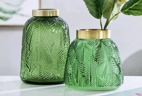 تصویر 3 از گلدان بلور سبز کلاسیک و زیبا مناسب دکوراسیون