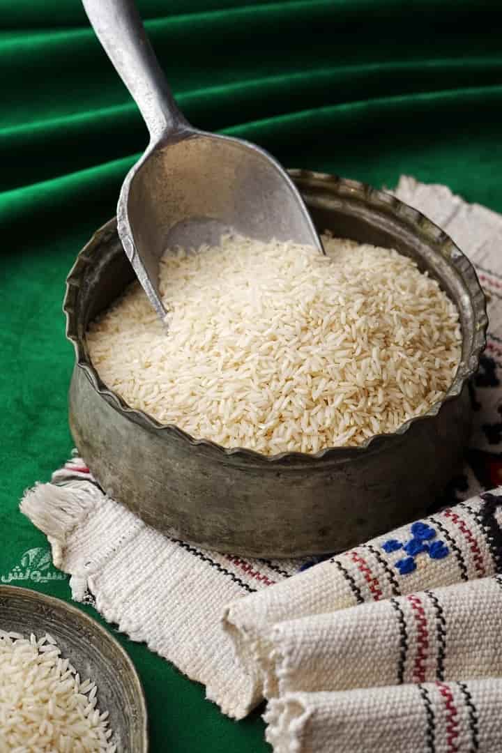 برنج ایرانی فریدونکنار اصل و تازه با عطر دلنشین و طعم طبیعی