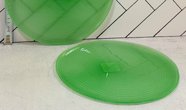 تصویر 4 از بشقاب بلور سبز مناسب جهیزیه و چیدمان آشپزخانه مدرن