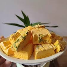 تصویر 2 از بستنی خشک زعفران پسته با طعم سنتی و مطبوع