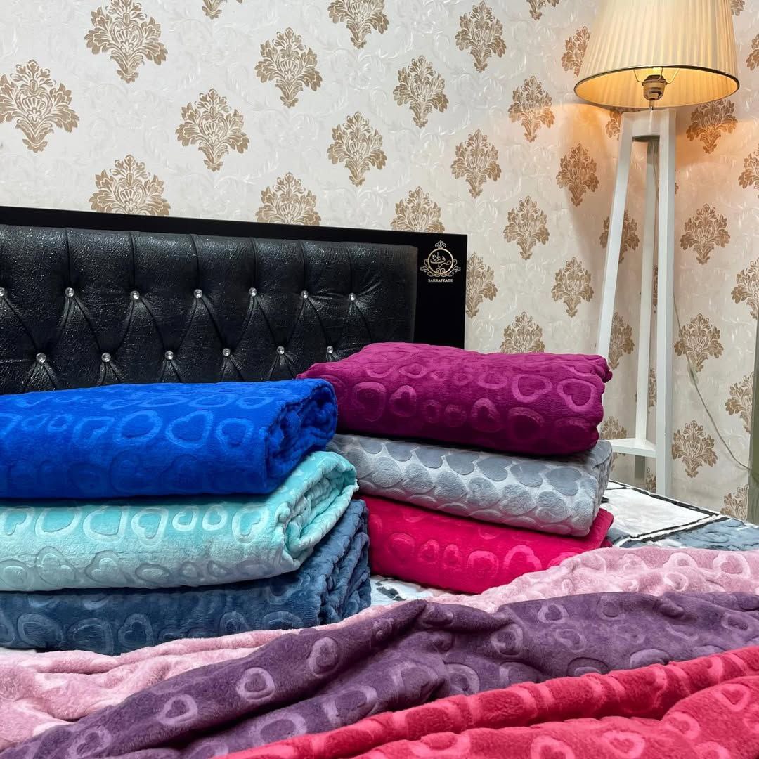 تصویر 1 از عرضه باکیفیت و قیمت ارزان پتو مسافرتی قلبی