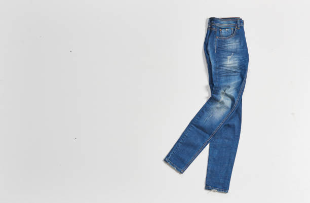 تصویر 3 از شلوار جین راسته با زیپ و دکمه فلزی استاندارد