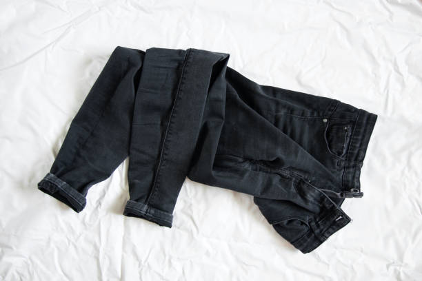 تصویر 2 از شلوار جین مشکی با جیب های تقویت شده مقاوم در برابر سایش