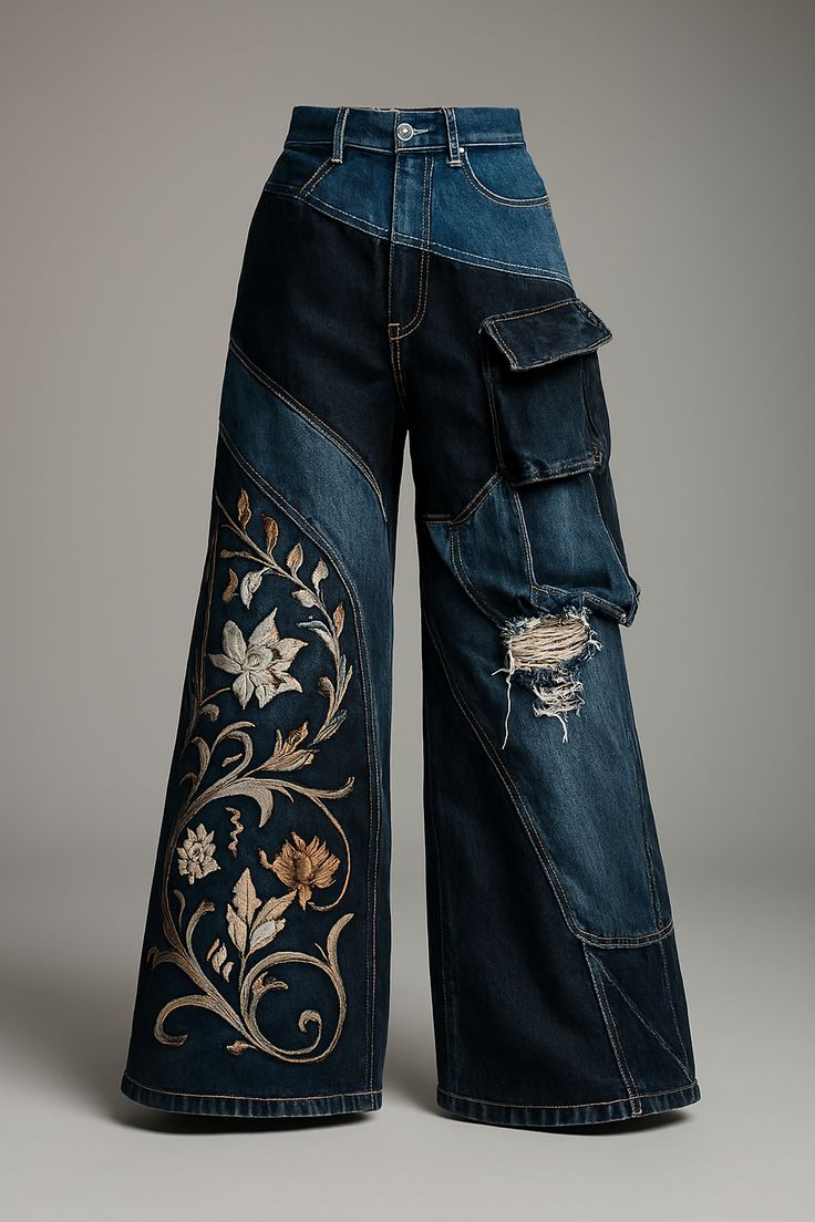 شلوار جین استریت زنانه با جیب های تزئینی و دوخت طلایی و نقره ای