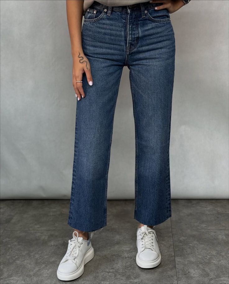 تصویر 2 از شلوار جین آبی مردانه با پارچه پنبه‌ خالص بدون الیاف مصنوعی