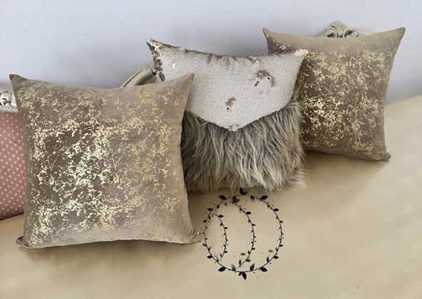 کوسن مبل سلطنتی با طراحی لوکس و پارچه درجه یک