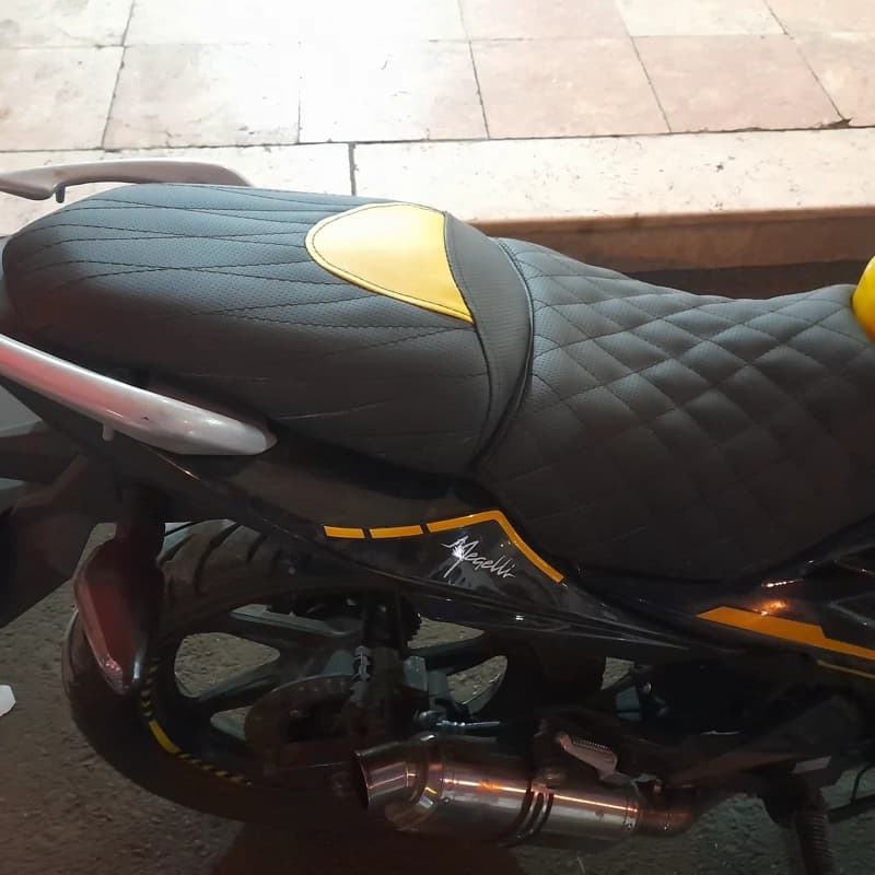 تصویر 2 از زین موتور سیکلت مگلی 200 با طراحی ارگونومیک و راحت