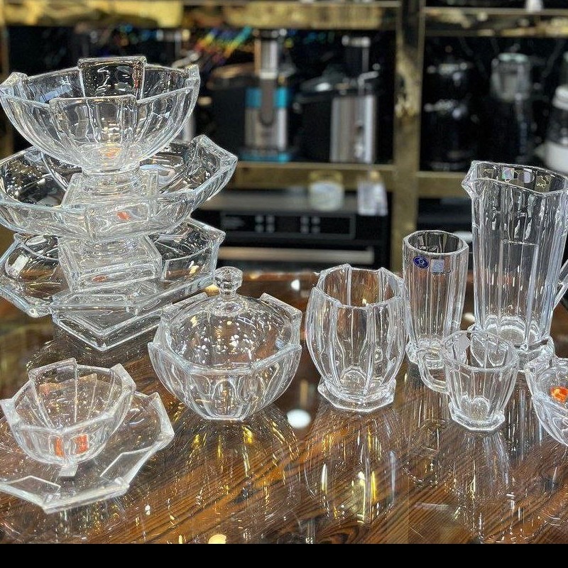 تصویر 4 از ظروف کریستال صادراتی طراحی ممتاز با شفافیت بین‌ المللی