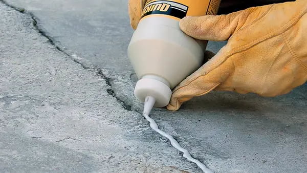 چسب بتن مایع افزودنی ساختمانی افزایش دهنده پیوستگی ملات سازگاری با شرایط کارگاهی