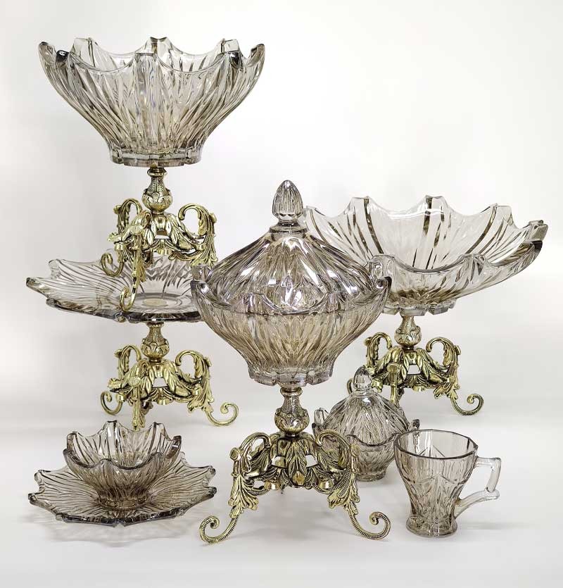 ظروف کریستال پایه برنجی مجموعه لوکس با جزئیات کلاسیک