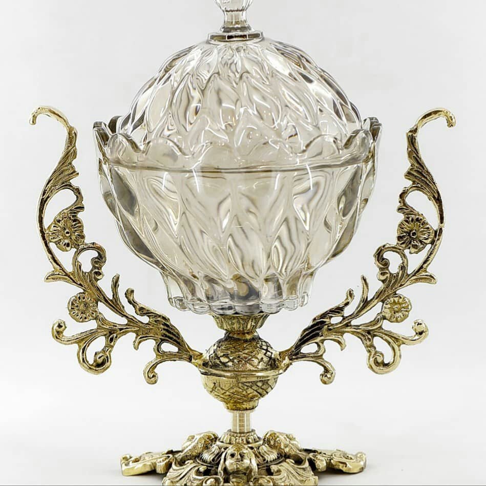 تصویر 3 از ظروف کریستال پایه برنجی مجموعه لوکس با جزئیات کلاسیک