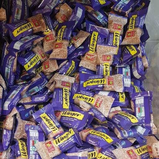 تصویر 3 از شکلات وینر آناتا با روکش کنجد برای پذیرایی مجالس و مهمانی