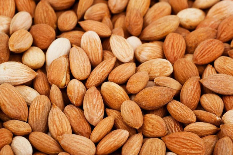 تصویر 4 از بادام درجه یک صادراتی با ماندگاری بالا و کیفیت قابل اعتماد