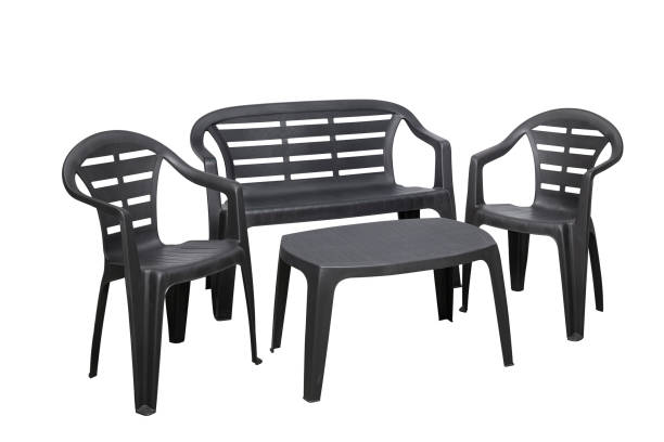 تصویر 3 از میز و صندلی پلاستیکی آشپزخانه ضد آب و رطوبت با پایه های فلزی و پلاستیکی