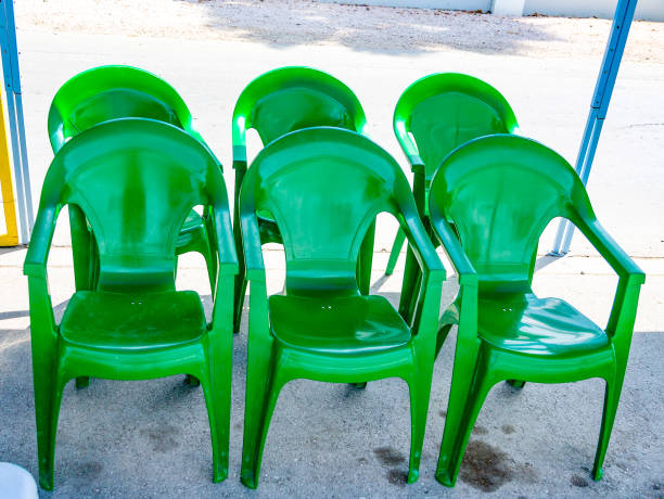 تصویر 3 از صندلی پلاستیکی ساده مقاوم در برابر نور خورشید بدون رنگ پریدگی