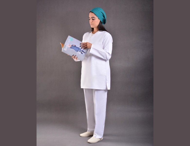 تصویر 1 از البسه پزشکی انسشاپ تنفس‌ پذیر مناسب شیفت طولانی