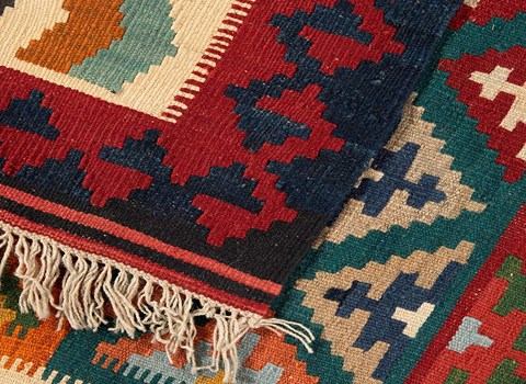 گلیم دستبافت سیرجان با نقوش بومی