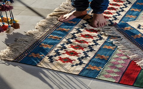 تصویر 2 از گلیم دستبافت سیرجان با نقوش بومی