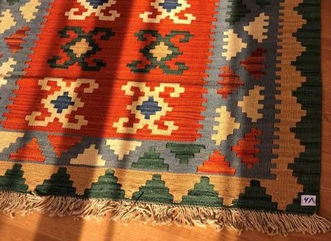 گلیم دستبافت کرمان با نقوش محلی و رنگ طبیعی