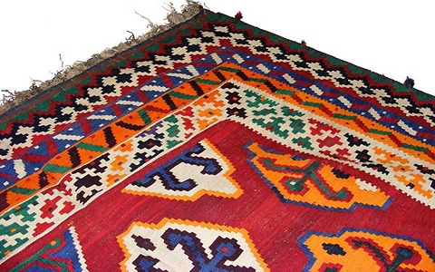 تصویر 2 از گلیم دستبافت سنتی با رنگ‌ بندی هماهنگ و طبیعی