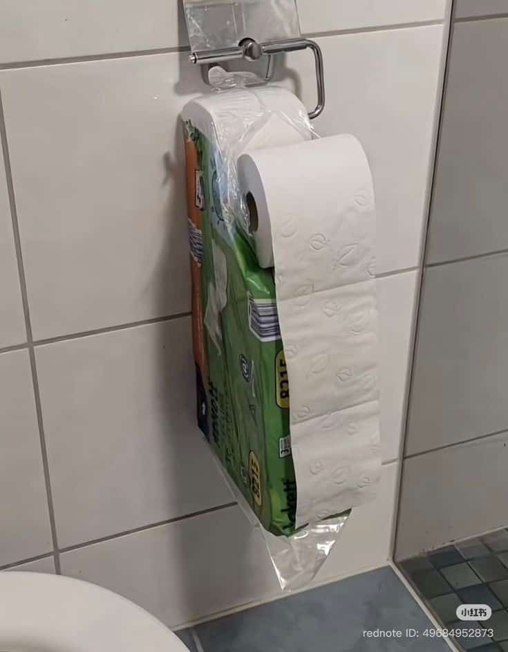 تصویر 4 از دستمال توالت هنگر دار ویژه سرویس‌ های مدرن