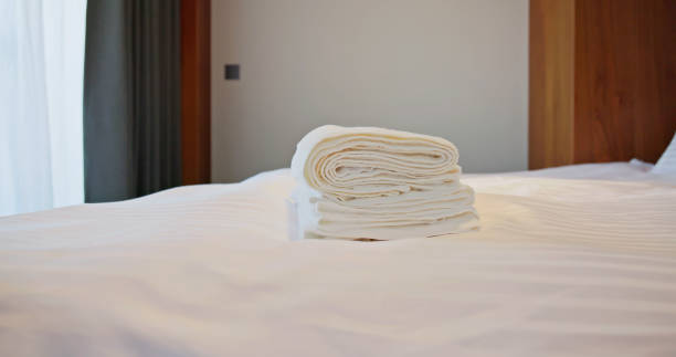 تصویر 3 از ملحفه هتلی ساده در سایز های مختلف با قابلیت تطابق با انواع تشک