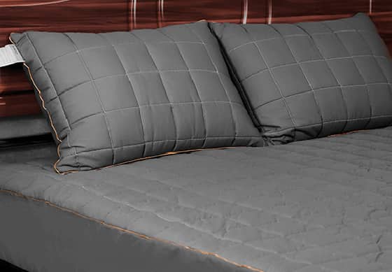 روبالشتی رنگ طوسی مناسب خواب راحت شبانه