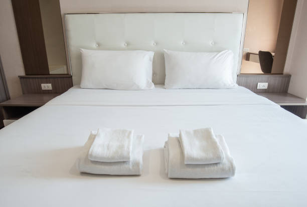 تصویر 4 از ملحفه هتلی شیراز از الیاف ترکیبی پنبه و پلی استر برای استحکام بالا