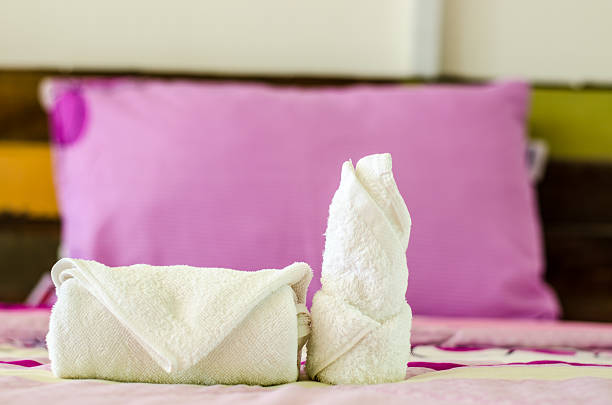 تصویر 5 از ملحفه هتلی صورتی در ابعاد استاندارد با قابلیت جذب رطوبت