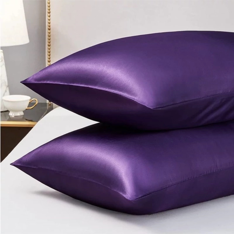 روبالشتی ساتن بنفش با پارچه لطیف و سبک