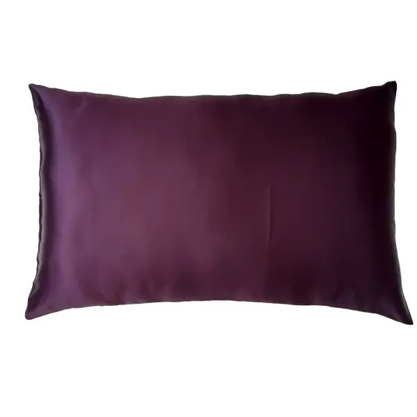 تصویر 4 از روبالشتی ساتن بنفش با پارچه لطیف و سبک