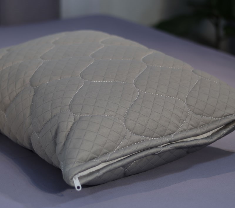 تصویر 3 از روبالشتی خاکستری با رنگ‌ جذاب و هماهنگ